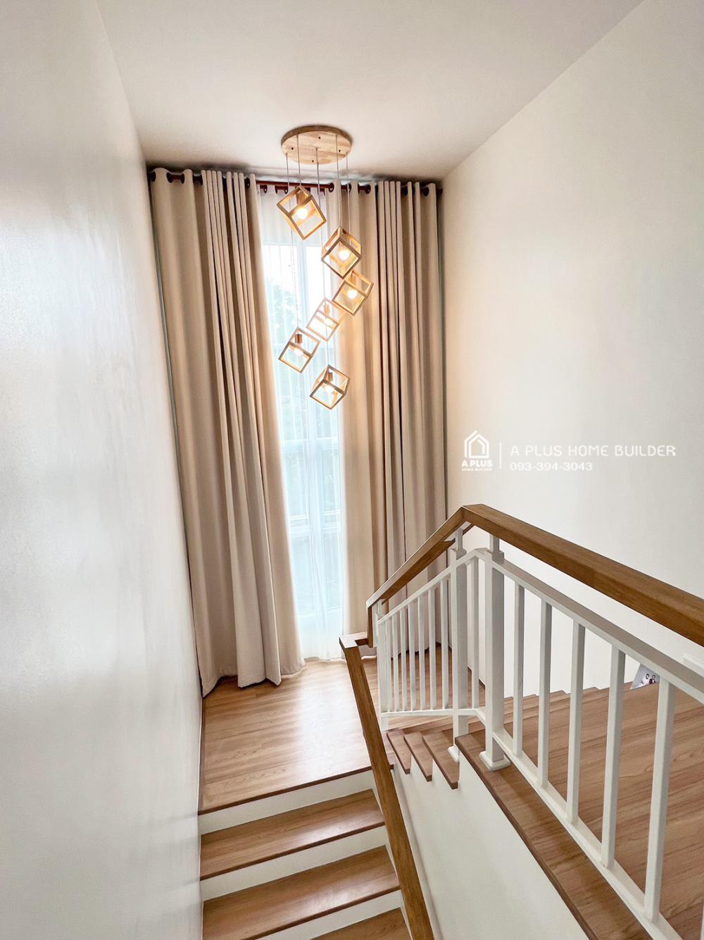 บ้าน 2 ชั้น บ้านสไตล์ Contemporary เสน่ห์ของบ้านที่มีความธรรมชาติ รูปที่ 30