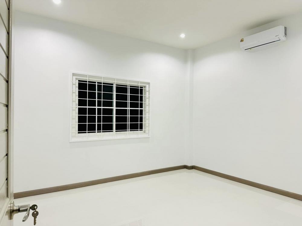 บ้านสไตล์คอนเทมพารารี่สวยหลังเล็กน่ารัก รูปที่ 11