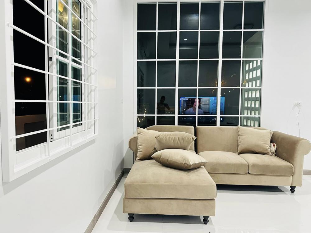 บ้านสไตล์คอนเทมพารารี่สวยหลังเล็กน่ารัก รูปที่ 6