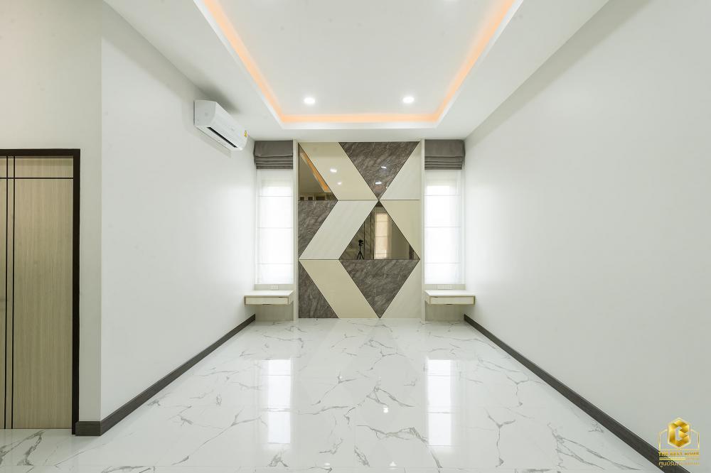 บ้านทรงปั้นหยา 3 ห้องนอน 3 ห้องน้ำ บนเนื้อที่กว้างขวาง จัดสวนได้น่าอยู่. รูปที่ 16