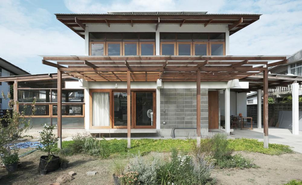 ไอเดียบ้านสวย 2 ชั้น สไตล์บ้านชนกลิ่นอายญี่ปุ่น รูปที่ 2