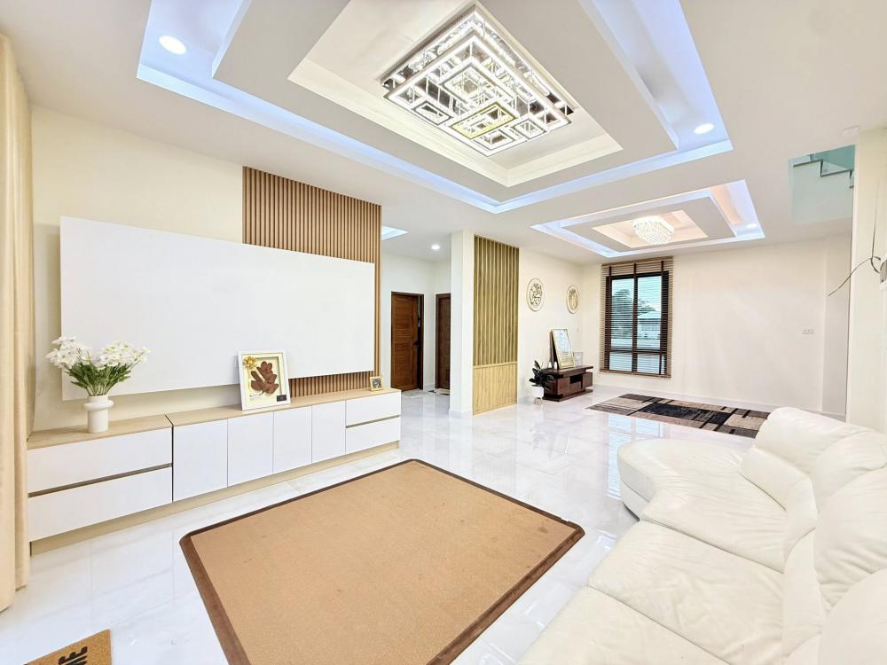 แบบบ้านสองชั้น สไตล์โมเดิร์น ขนาด 4 ห้องนอน 3 ห้องน้ำ รูปที่ 14