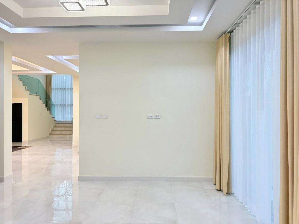 แบบบ้านสองชั้น สไตล์โมเดิร์น ขนาด 4 ห้องนอน 3 ห้องน้ำ รูปที่ 16