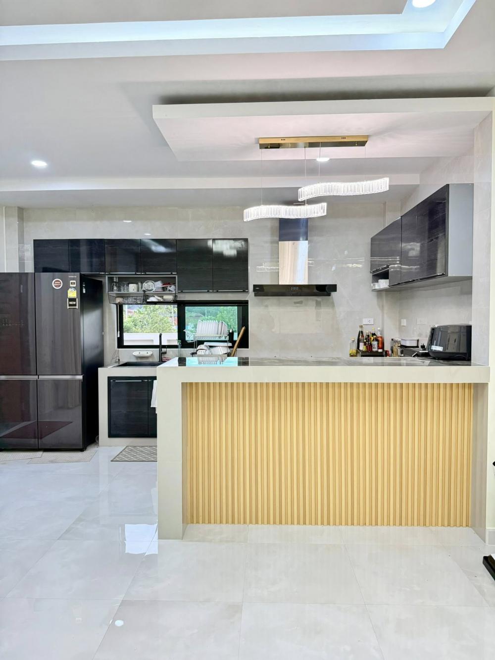 แบบบ้านสองชั้น สไตล์โมเดิร์น ขนาด 4 ห้องนอน 3 ห้องน้ำ รูปที่ 22