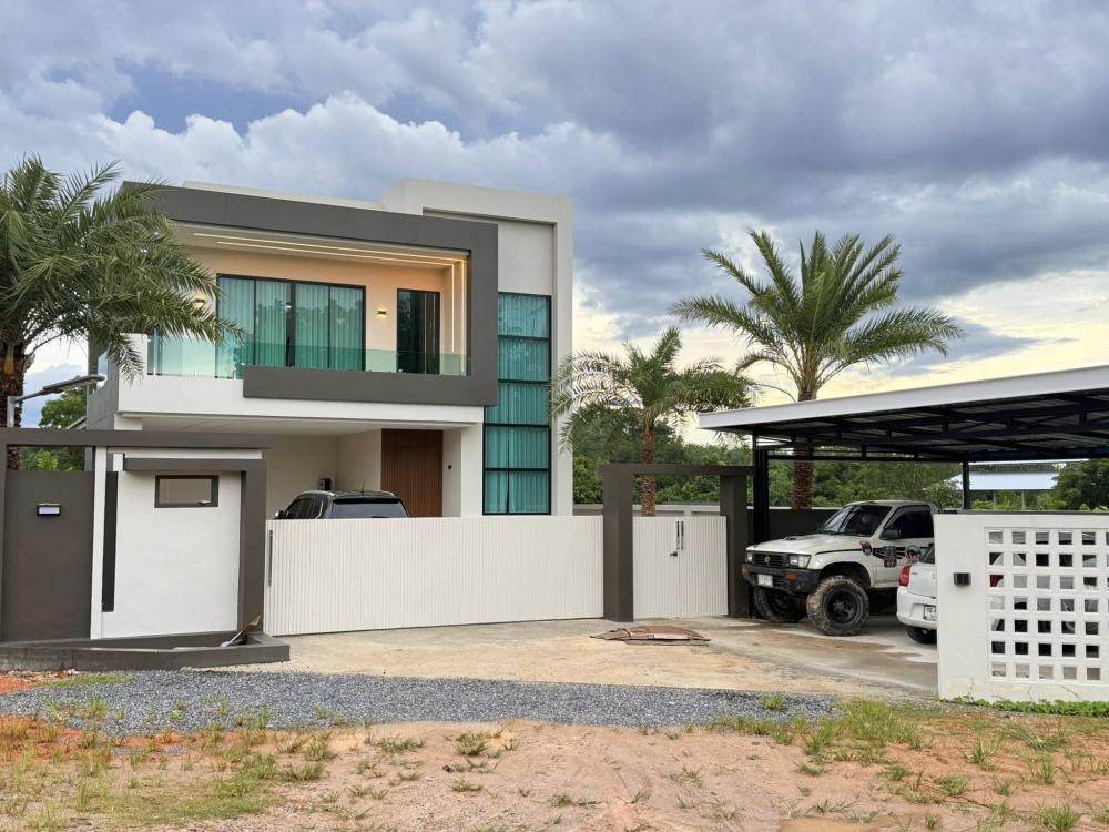 แบบบ้านสองชั้น สไตล์โมเดิร์น ขนาด 4 ห้องนอน 3 ห้องน้ำ รูปที่ 3