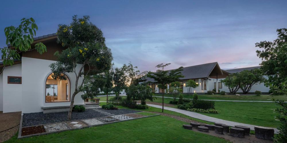 บ้านอยู่เย็นเป็นสุข ออกแบบได้อย่างลงตัว สะอาดสบายตาทั้งภายในภายนอกและสวนของบ้าน รูปที่ 11