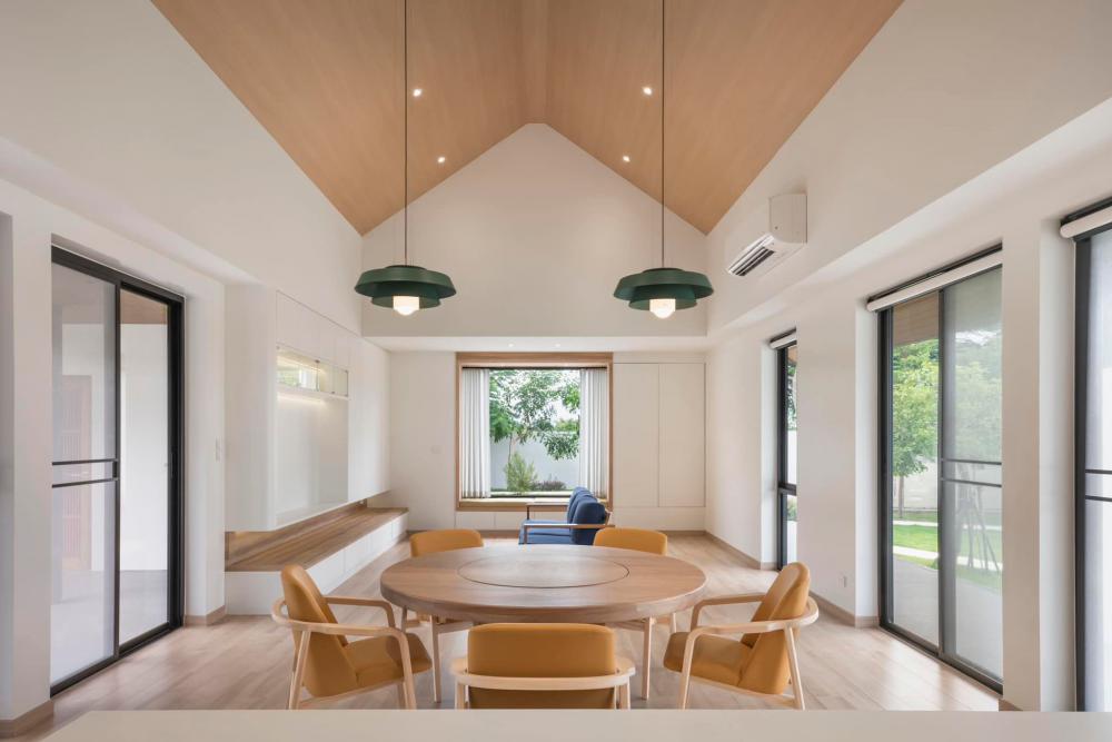 บ้านอยู่เย็นเป็นสุข ออกแบบได้อย่างลงตัว สะอาดสบายตาทั้งภายในภายนอกและสวนของบ้าน รูปที่ 4