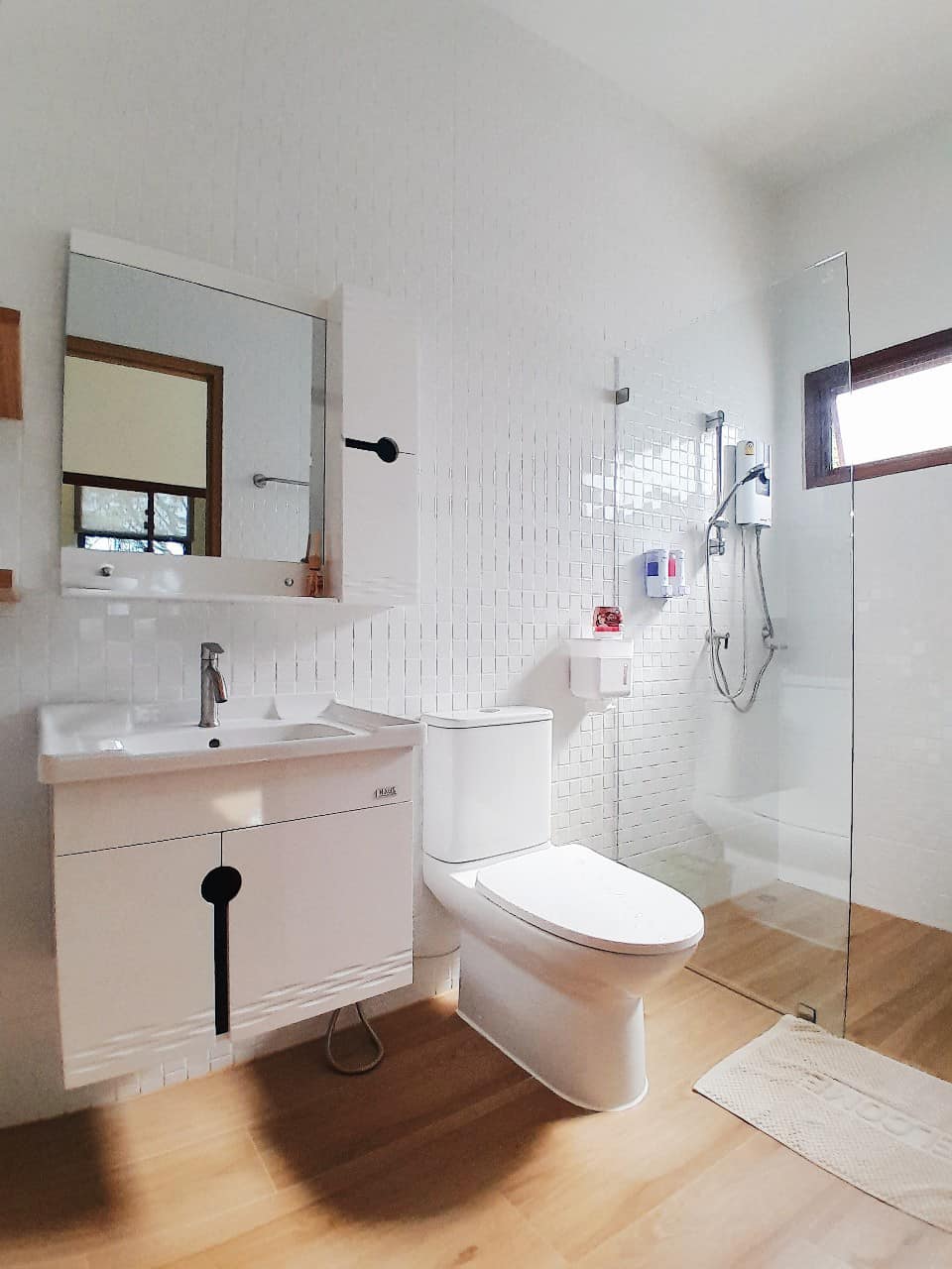 บ้านมินิมอลมูจิ ไอเดียบ้านสวยงามน่ารักชั้นเดียวมีทางลาด รูปที่ 10