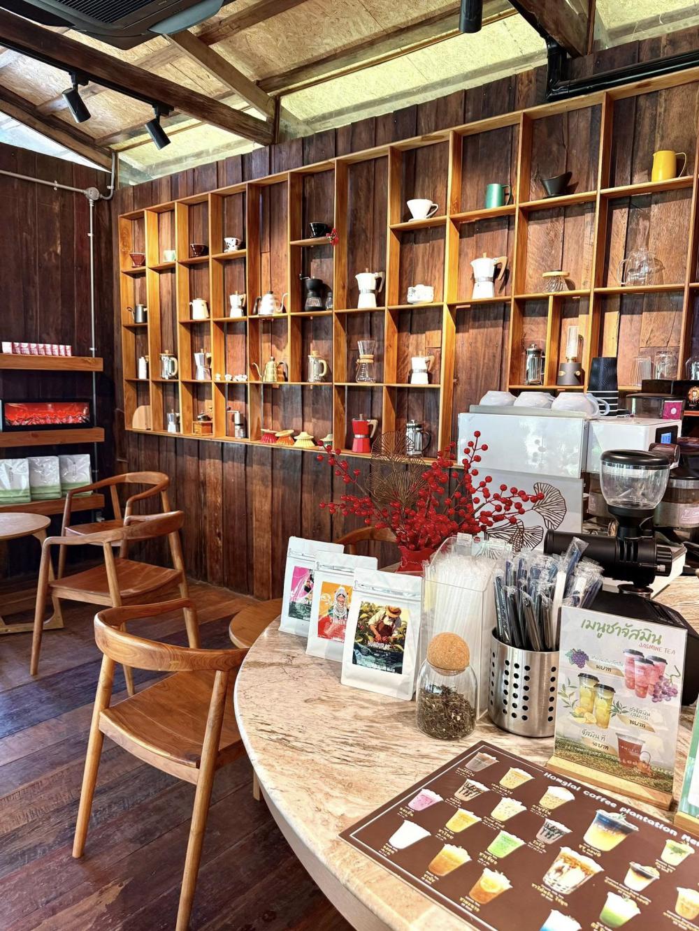 รีโนเวทยุ้งข้าวเป็นร้านกาแฟไม้น่ารัก รูปที่ 20