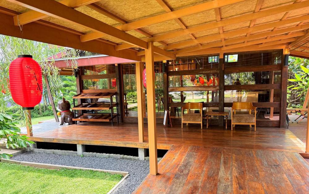 รีโนเวทยุ้งข้าวเป็นร้านกาแฟไม้น่ารัก รูปที่ 5