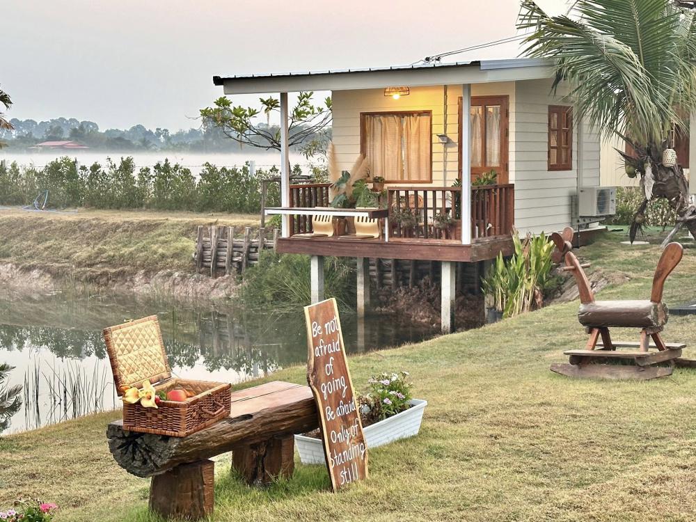 ไอเดียบ้านพักบนน้ำสวยน่ารัก รูปที่ 23