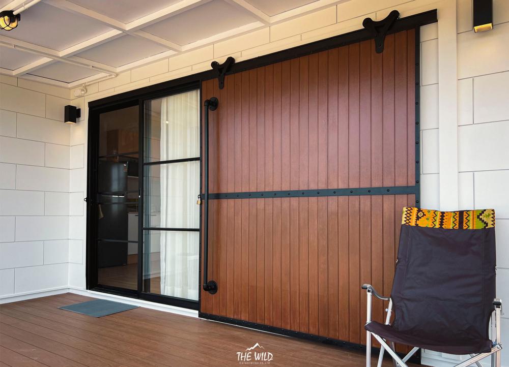 บ้านโมเดิร์นทรงกล่องโทนขาวละมุน แต่งน่ารักลงตัว รูปที่ 20