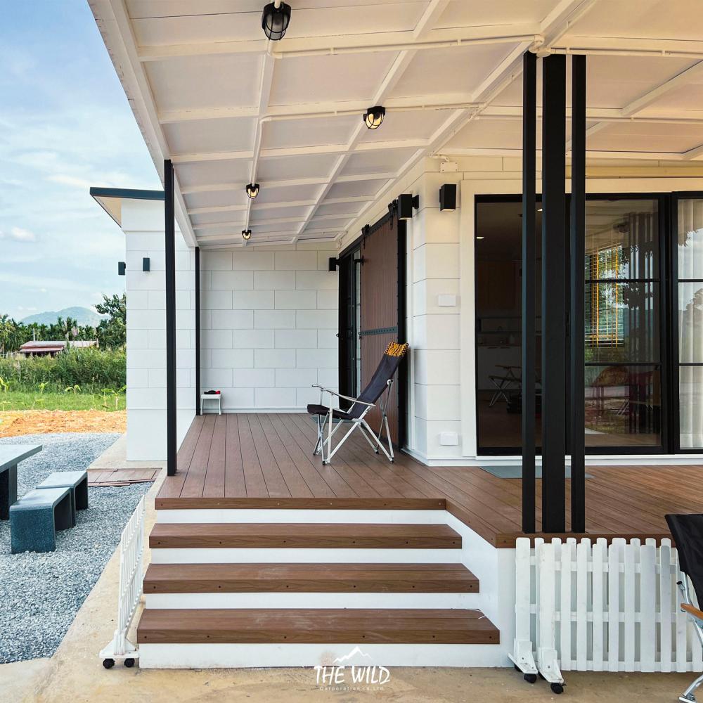 บ้านโมเดิร์นทรงกล่องโทนขาวละมุน แต่งน่ารักลงตัว รูปที่ 6