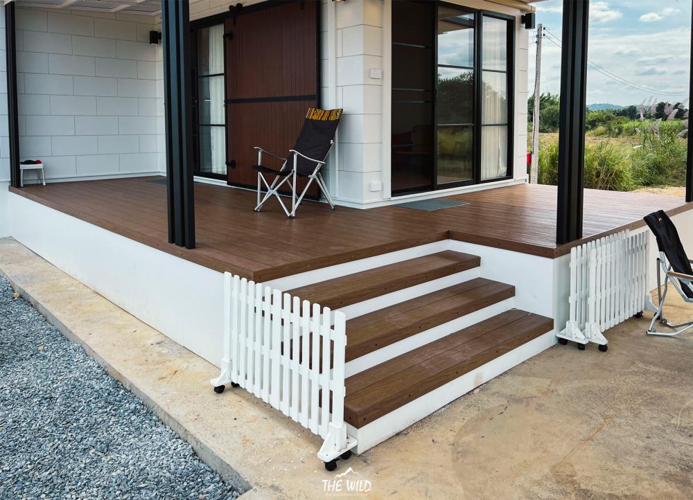 บ้านโมเดิร์นทรงกล่องโทนขาวละมุน แต่งน่ารักลงตัว รูปที่ 7