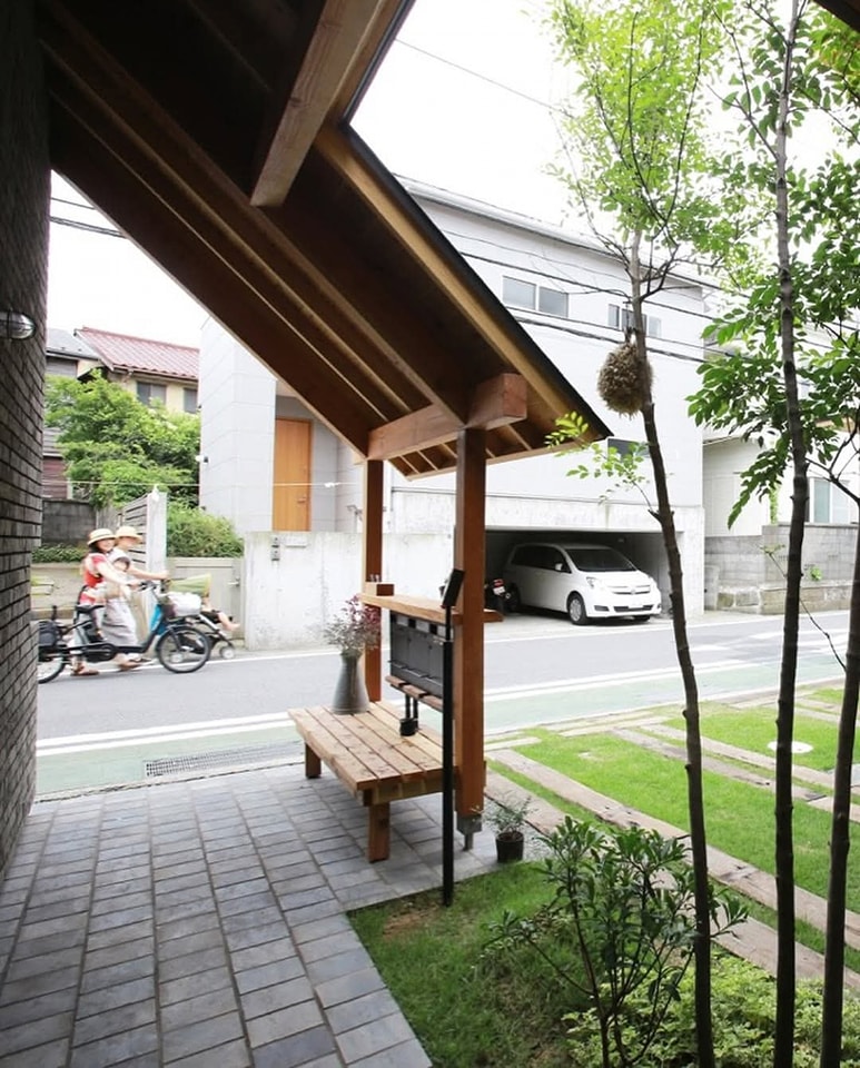 ไอเดียบ้านสวยน่ารักแบบญี่ปุ่น มีทางเดินเชื่อมชั้นบนเดินหากัน รูปที่ 12