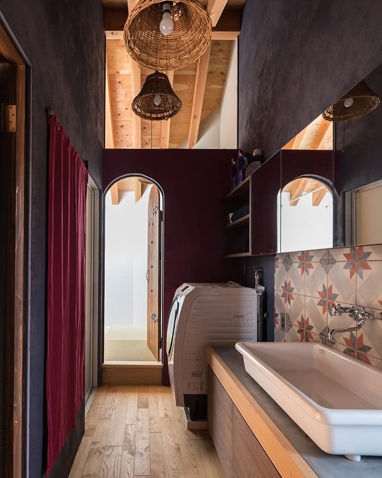 ไอเดียบ้านสวยน่ารักแบบญี่ปุ่น มีทางเดินเชื่อมชั้นบนเดินหากัน รูปที่ 15