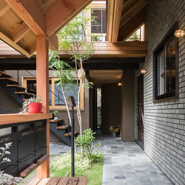 ไอเดียบ้านสวยน่ารักแบบญี่ปุ่น มีทางเดินเชื่อมชั้นบนเดินหากัน รูปที่ 4