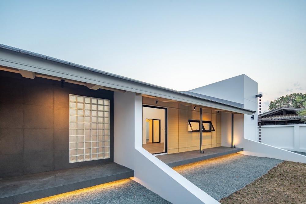 บ้านชั้นเดียว ออกแบบทันสมัย ตกแต่งภายในและภายนอกได้ลงตัว รูปที่ 15