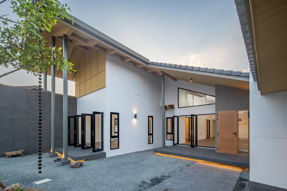 บ้านชั้นเดียว ออกแบบทันสมัย ตกแต่งภายในและภายนอกได้ลงตัว รูปที่ 20