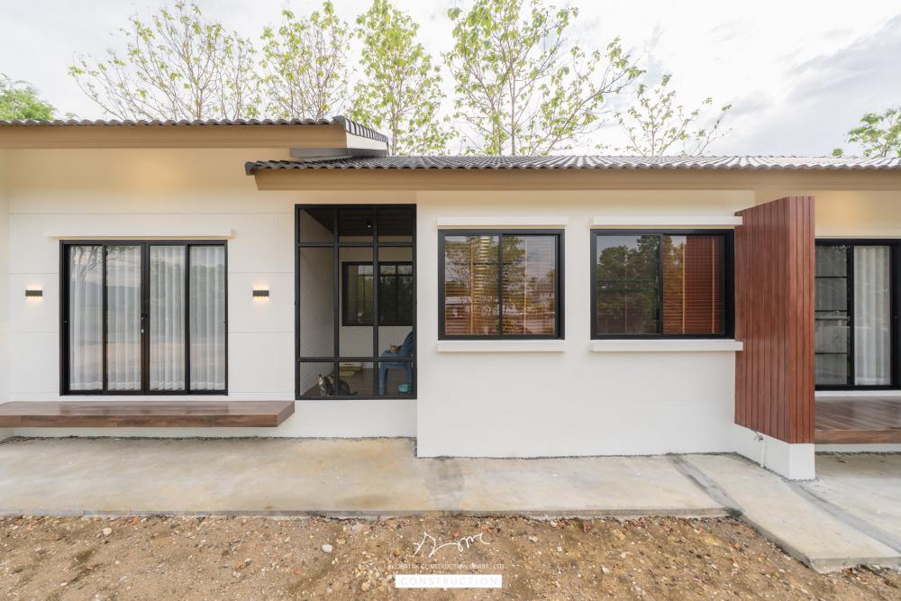 บ้าน 𝐏𝐞𝐭-𝐟𝐫𝐢𝐞𝐧𝐝𝐥𝐲 𝐋𝐢𝐯𝐢𝐧𝐠 ถูกออกแบบเพื่อรองรับการอยู่อาศัยร่วมกันระหว่างคนและสัตว์เลี้ยงอย่างลงตัว ภายในมี ห้องแมว รูปที่ 27