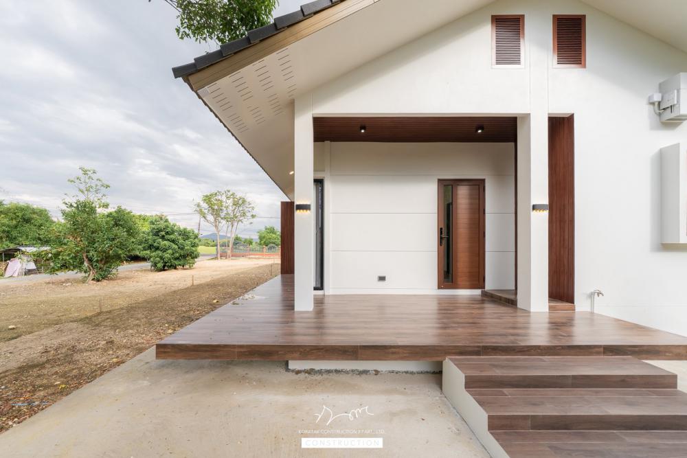 บ้าน 𝐏𝐞𝐭-𝐟𝐫𝐢𝐞𝐧𝐝𝐥𝐲 𝐋𝐢𝐯𝐢𝐧𝐠 ถูกออกแบบเพื่อรองรับการอยู่อาศัยร่วมกันระหว่างคนและสัตว์เลี้ยงอย่างลงตัว ภายในมี ห้องแมว รูปที่ 29