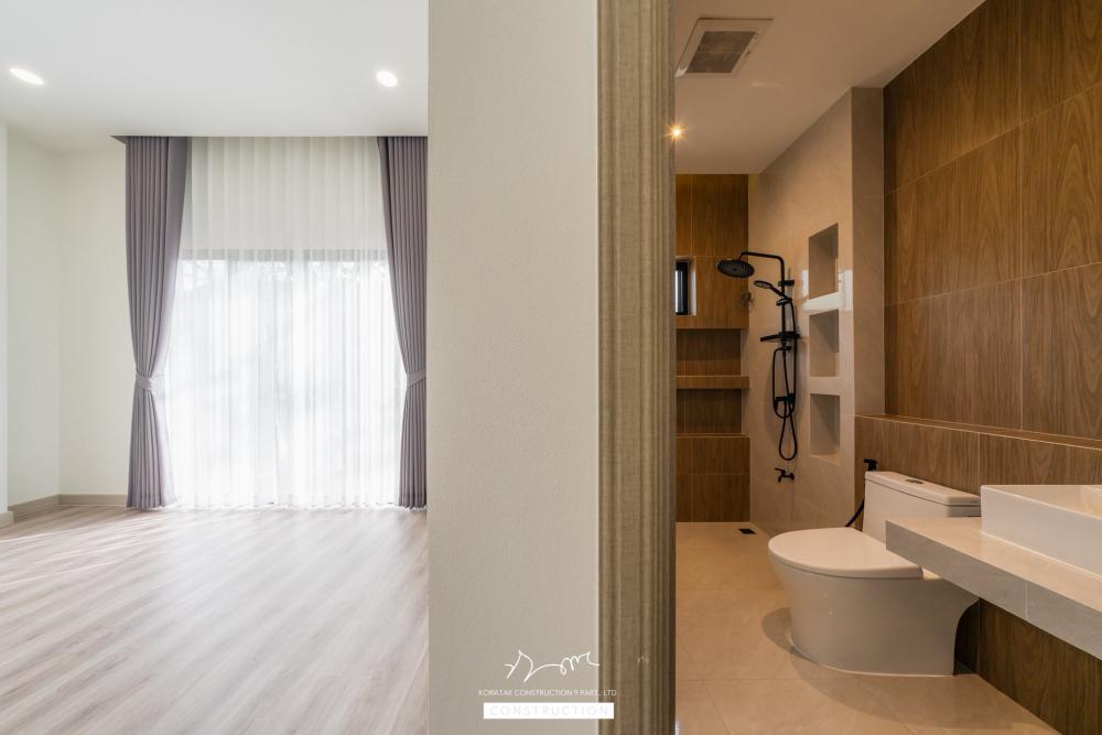 บ้าน 𝐏𝐞𝐭-𝐟𝐫𝐢𝐞𝐧𝐝𝐥𝐲 𝐋𝐢𝐯𝐢𝐧𝐠 ถูกออกแบบเพื่อรองรับการอยู่อาศัยร่วมกันระหว่างคนและสัตว์เลี้ยงอย่างลงตัว ภายในมี ห้องแมว รูปที่ 40