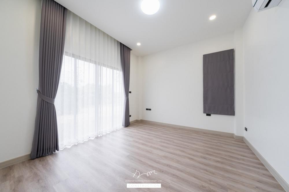 บ้าน 𝐏𝐞𝐭-𝐟𝐫𝐢𝐞𝐧𝐝𝐥𝐲 𝐋𝐢𝐯𝐢𝐧𝐠 ถูกออกแบบเพื่อรองรับการอยู่อาศัยร่วมกันระหว่างคนและสัตว์เลี้ยงอย่างลงตัว ภายในมี ห้องแมว รูปที่ 47