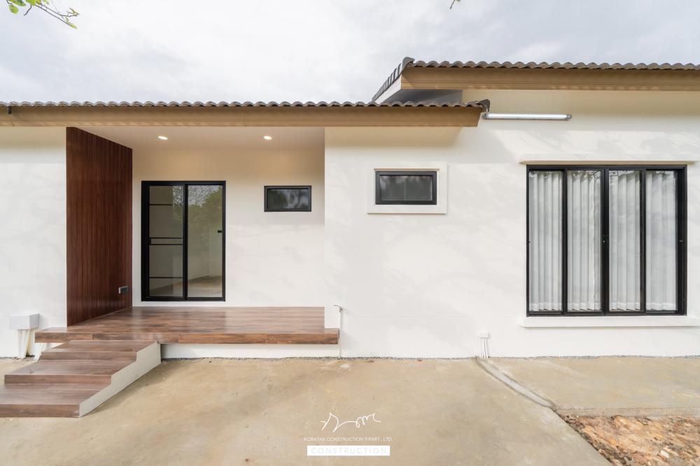 บ้าน 𝐏𝐞𝐭-𝐟𝐫𝐢𝐞𝐧𝐝𝐥𝐲 𝐋𝐢𝐯𝐢𝐧𝐠 ถูกออกแบบเพื่อรองรับการอยู่อาศัยร่วมกันระหว่างคนและสัตว์เลี้ยงอย่างลงตัว ภายในมี ห้องแมว รูปที่ 53