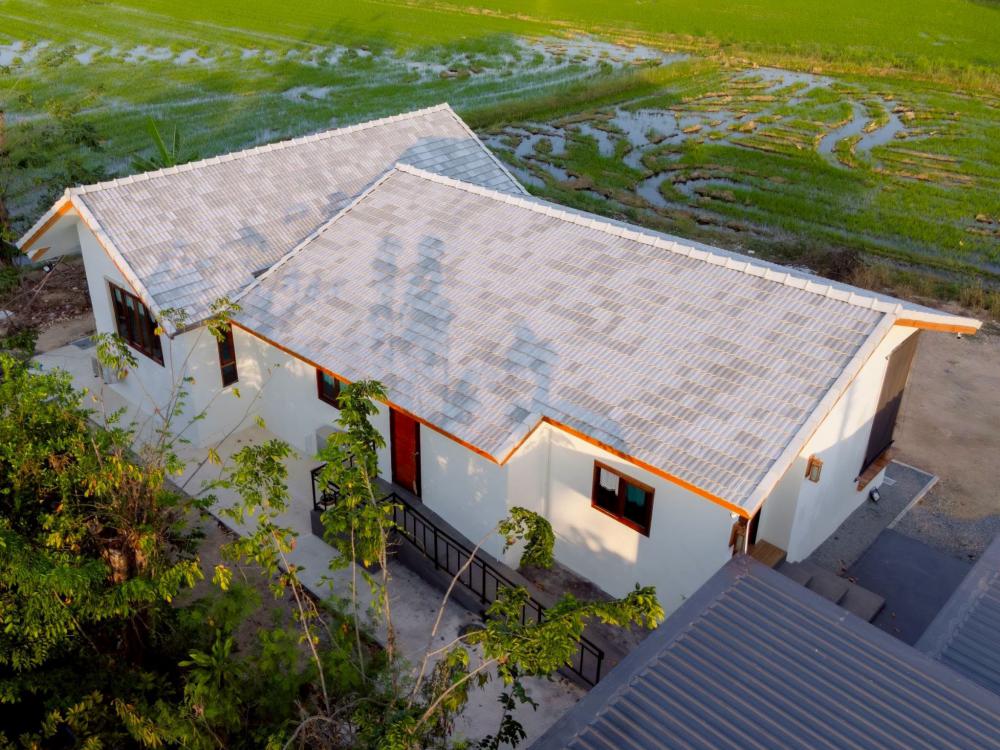บ้านมินิมอลระเบียงไม้สัก รูปที่ 12
