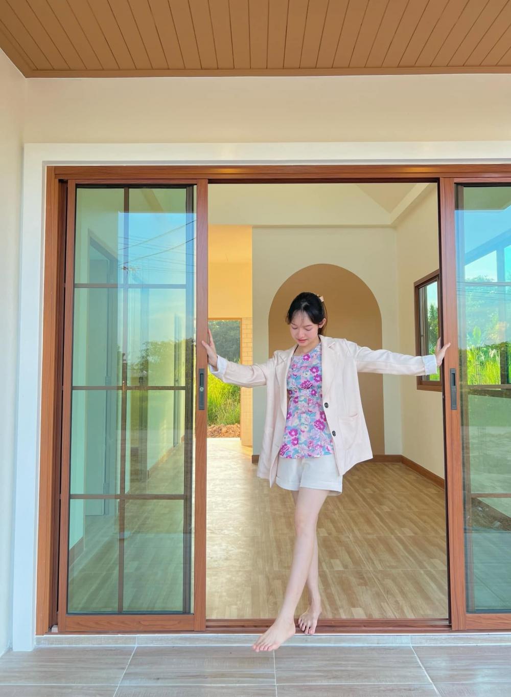 มินิมอลนอร์ดิก 2 ห้องนอน   1 ห้องน้ำ   1 ห้องครัว   1 ห้องรับแขก งบ 7.5 แสนบาท รูปที่ 4