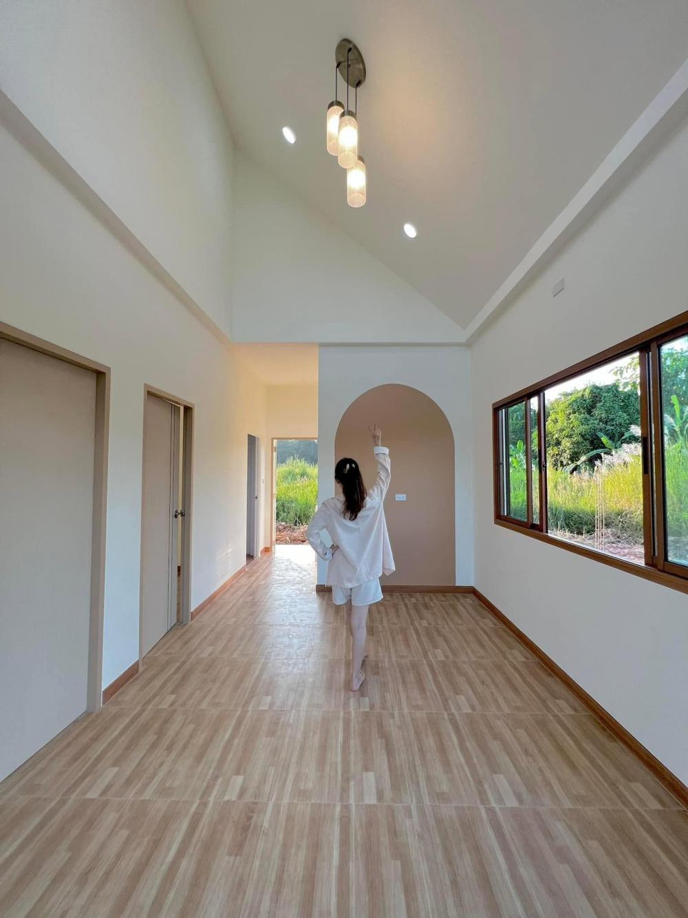 มินิมอลนอร์ดิก 2 ห้องนอน   1 ห้องน้ำ   1 ห้องครัว   1 ห้องรับแขก งบ 7.5 แสนบาท รูปที่ 5