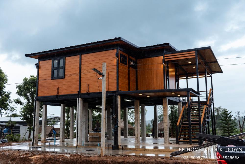 บ้านพักตากอากาศน็อคดาวน์โครงเหล็ก​ ยกใต้ถุนสูง